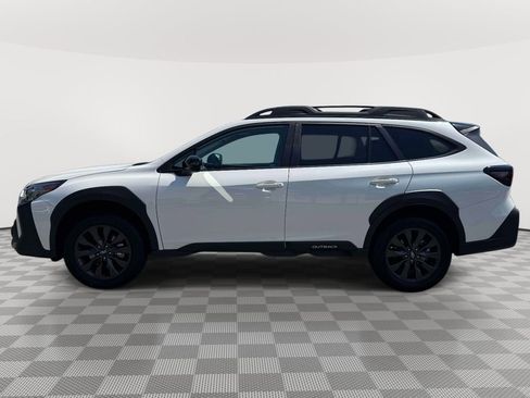 Used 2025 Subaru Outback Onyx Edition AWD/4WD image 5