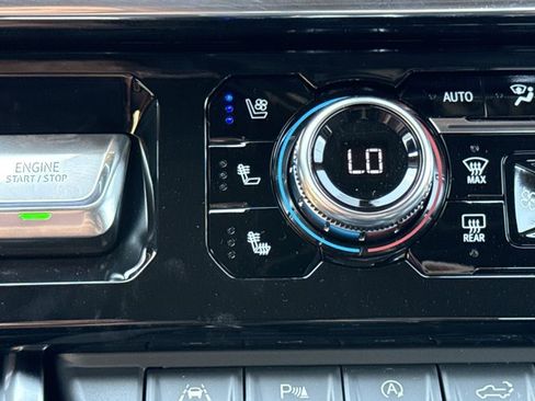 New 2026 GMC Sierra 1500 Denali w/ Denali Reserve Package AWD/4WD image 21