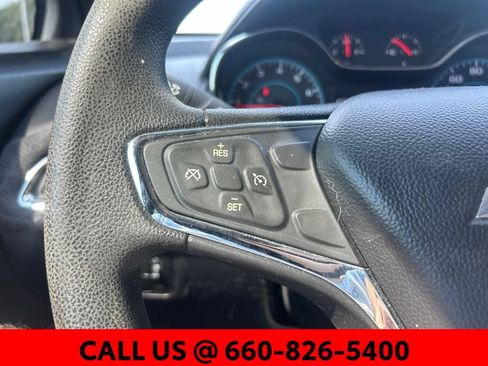 Used 2017 Chevrolet Cruze LT FWD image 10