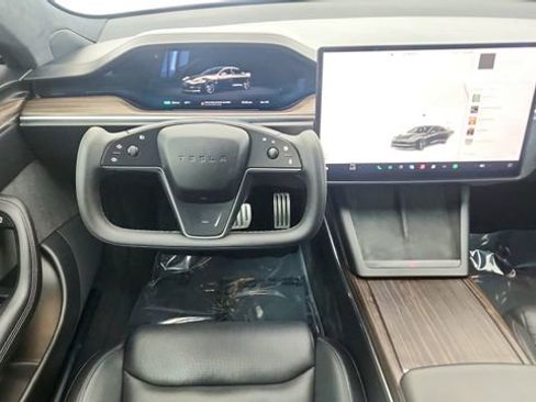 Used 2021 Tesla Model S Plaid image 36