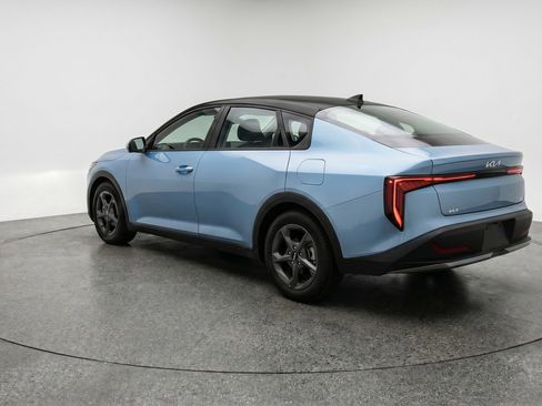 Used 2025 Kia K4 FWD image 6
