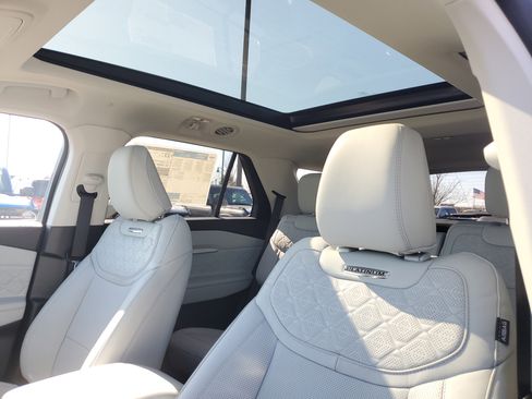 New 2026 Ford Explorer Platinum w/ LUX Leather Package image 18