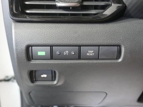 Used 2023 Nissan Sentra SV w/ SV Premium Package FWD image 18
