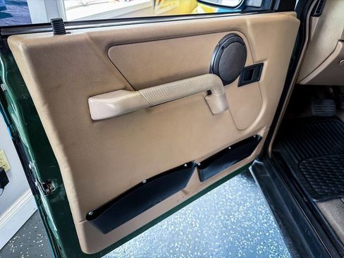 Used 1995 Land Rover Discovery AWD/4WD image 17