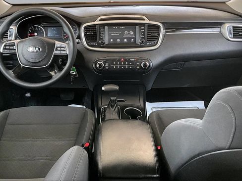Used 2020 Kia Sorento L FWD image 7