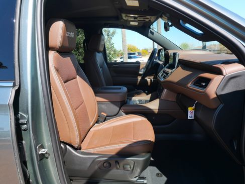 Used 2023 Chevrolet Tahoe High Country image 16