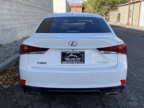 Used 2019 Lexus IS 300 image 2