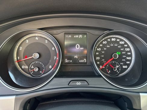 Used 2021 Volkswagen Atlas SE FWD image 30