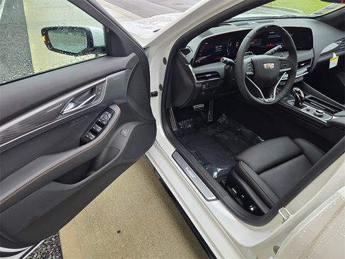 New 2026 Cadillac CT5 V w/ Technology Package image 18