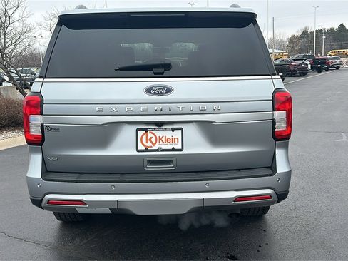 Used 2024 Ford Expedition XLT image 7
