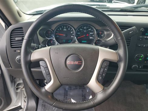 Used 2013 GMC Sierra 1500 SLE image 25