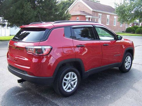Used 2018 Jeep Compass Sport w/ Tech Group image 5
