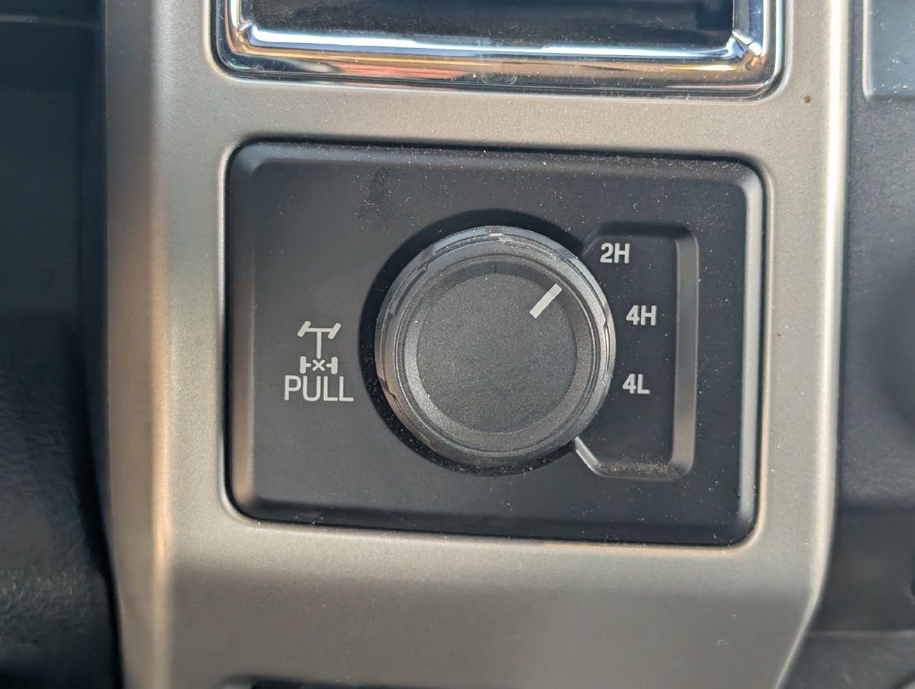Used 2017 Ford F250 Lariat w/ Lariat Ultimate Package AWD/4WD image 19