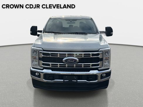 Used 2025 Ford F250 XLT image 9