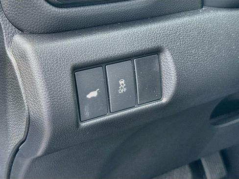 Used 2024 Honda Pilot Touring image 10