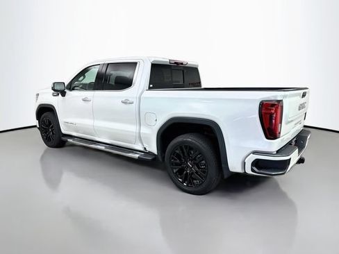 Used 2023 GMC Sierra 1500 Denali w/ Technology Package AWD/4WD image 5
