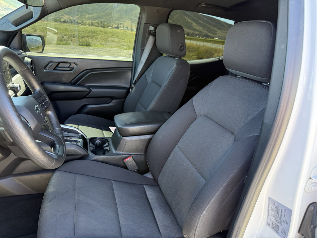 Used 2024 Chevrolet Colorado Trail Boss w/ Technology Package AWD/4WD image 17