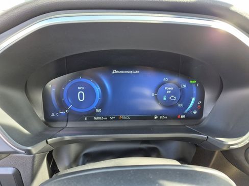 Used 2022 Ford Escape Titanium w/ Titanium Elite Package image 18