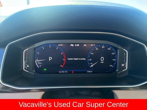 Used 2025 Volkswagen Jetta SEL FWD image 15
