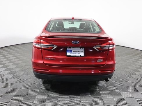Used 2020 Ford Fusion SE w/ Equipment Group 151A FWD image 6