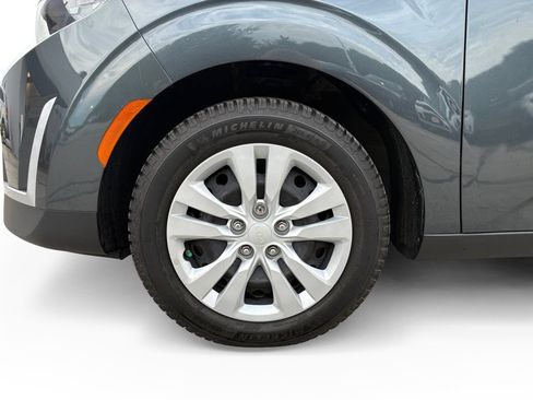 Used 2023 Kia Soul LX FWD image 27