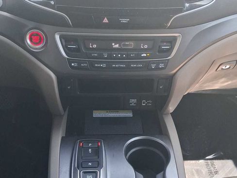 Used 2022 Honda Pilot Special Edition image 12