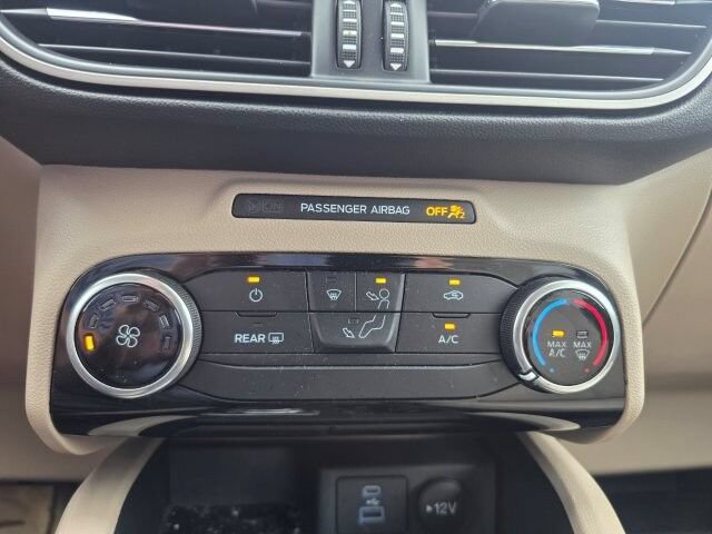 Used 2022 Ford Escape SE AWD/4WD image 15