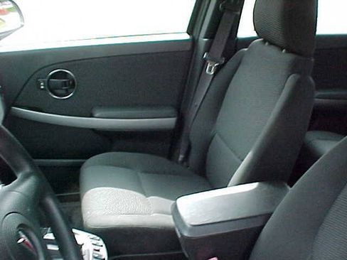 Used 2006 Pontiac Torrent 2WD image 14