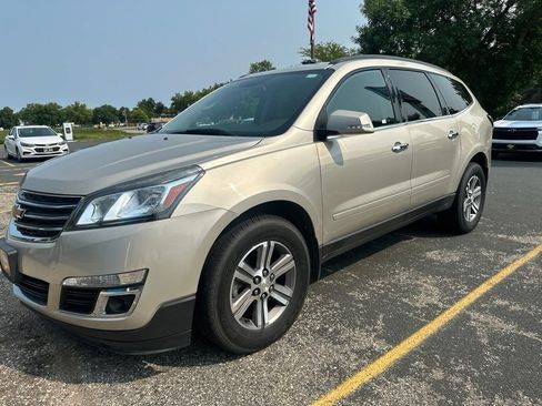 Used 2017 Chevrolet Traverse LT AWD/4WD image 1