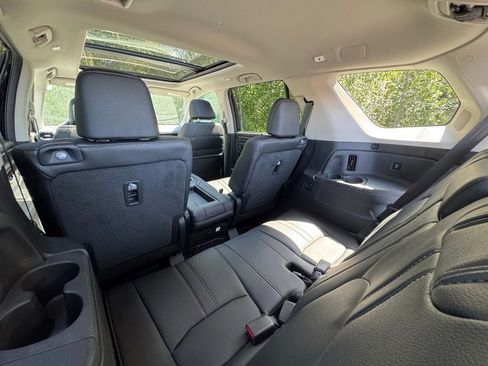 Certified 2026 Honda Pilot Touring image 12