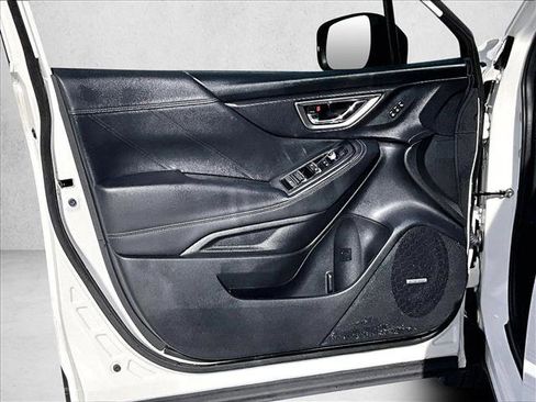 Used 2023 Subaru Forester Touring image 18