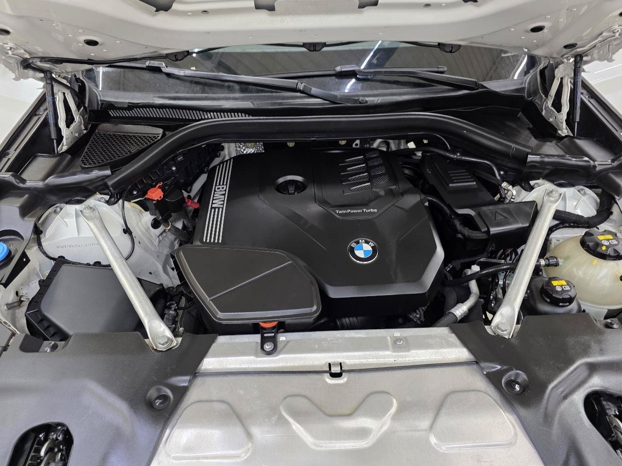 Used 2020 BMW X4 xDrive30i w/ M Sport Package 2 AWD/4WD image 45