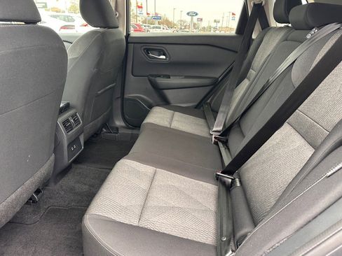 Used 2025 Nissan Rogue SV image 12