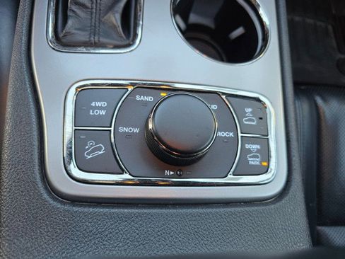 Used 2020 Jeep Grand Cherokee High Altitude image 34