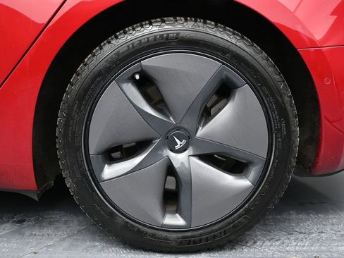 Used 2018 Tesla Model 3 Long Range image 11