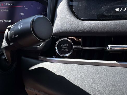 New 2025 Mitsubishi Outlander SEL image 27