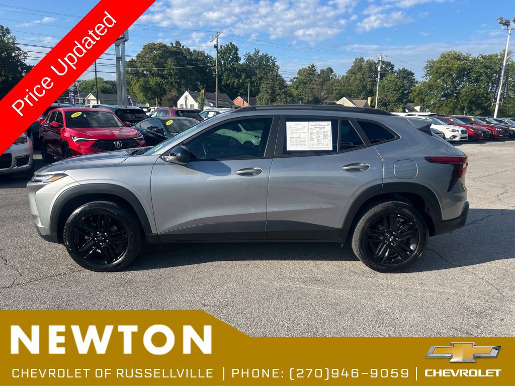 Used 2024 Chevrolet Trax ACTIV w/ Driver Confidence Package FWD image 35