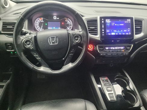 Used 2018 Honda Pilot Touring image 22