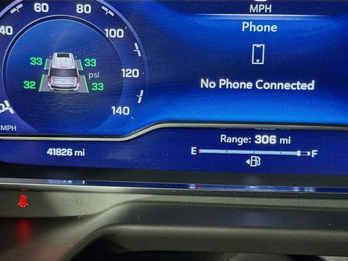 Used 2024 Chevrolet Tahoe High Country RWD image 14