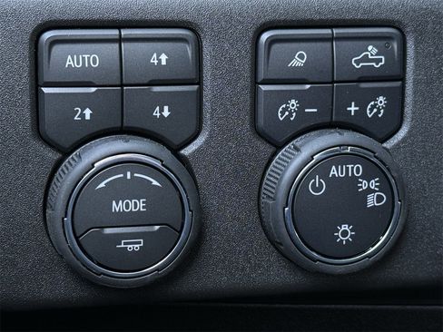 New 2026 Chevrolet Silverado 1500 LT w/ Texas Edition Plus image 19