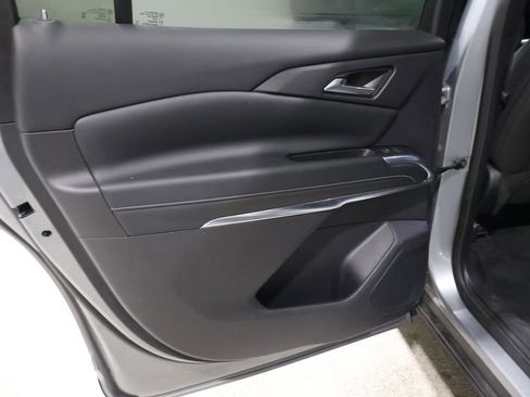 Used 2024 Chevrolet Traverse LT image 20