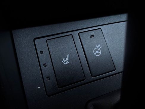 Used 2025 Lexus IS 350 F Sport w/ Accessory Package RWD image 31