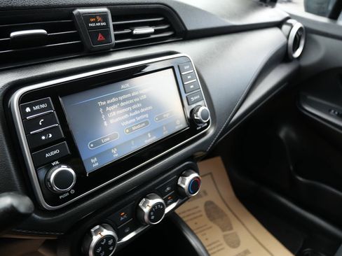 Used 2020 Nissan Versa S image 13