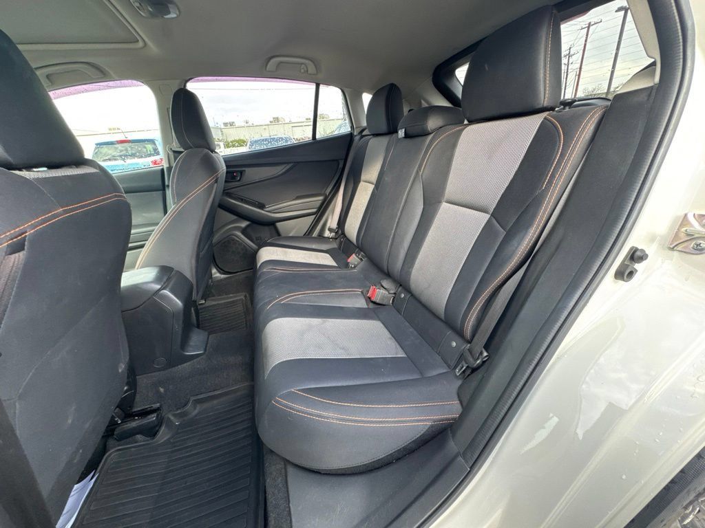 Used 2020 Subaru Crosstrek 2.0i Premium w/ Moonroof Package 1 AWD/4WD image 15