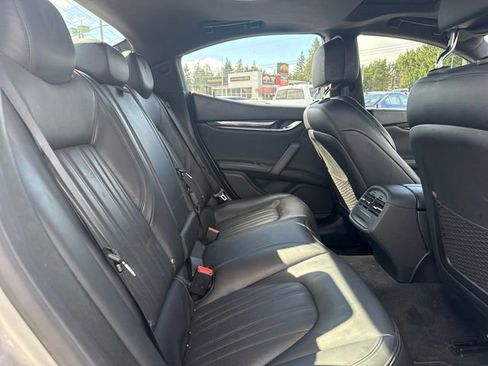 Used 2017 Maserati Ghibli S image 14