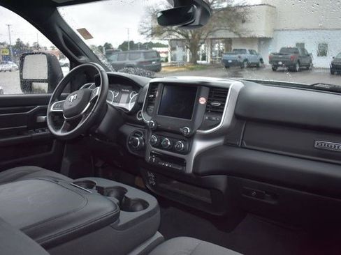 Used 2024 RAM 2500 Big Horn image 28