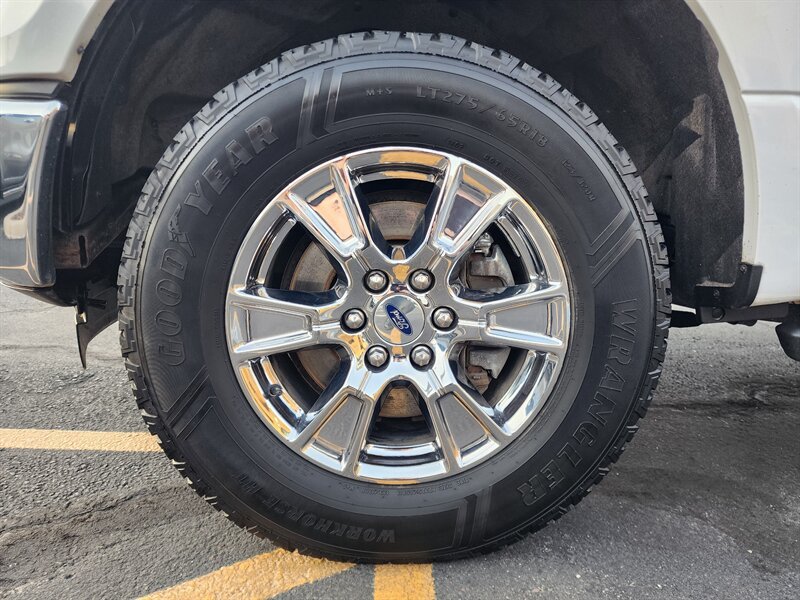 Used 2016 Ford F150 XLT w/ Equipment Group 302A Luxury AWD/4WD image 16