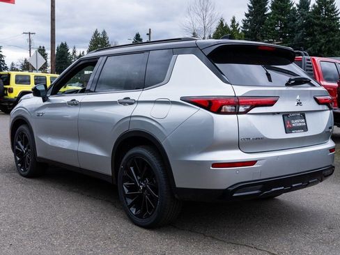 New 2025 Mitsubishi Outlander SEL Black Edition image 4
