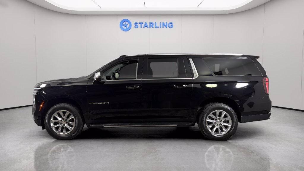 Certified 2025 Chevrolet Suburban Premier RWD image 3