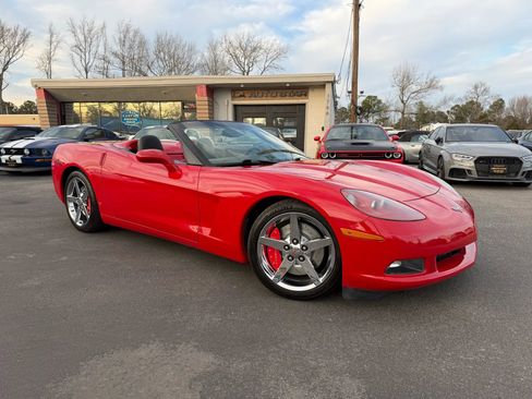 Used 2006 Chevrolet Corvette Convertible w/ Preferred Equipment Group image 1